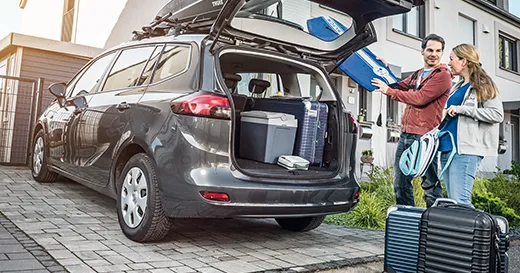 Magazinbeitrag | Europäischer Unfallbericht gehört mit ins Handschuhfach Bild