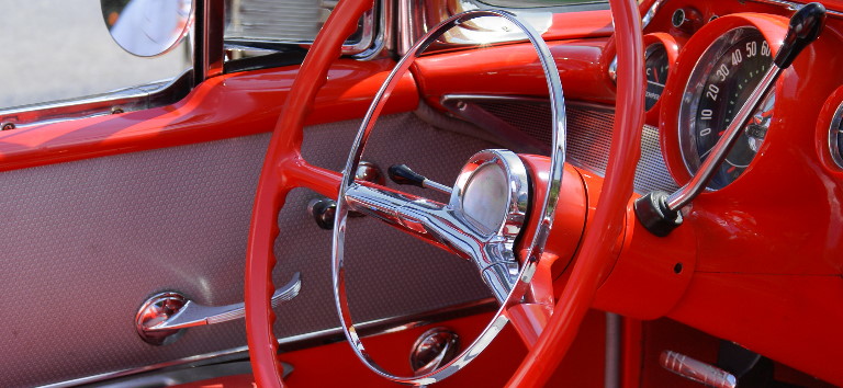 Oldtimer- und Youngtimerversicherung